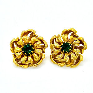 VTG Gold Tone Floral Clip Earrings w/Green Faceted Stone Center NAPIER Pat Pend.